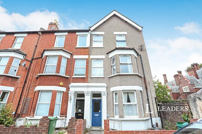 1 Bedroom Flat To Rent In St. Johns Road, SE20