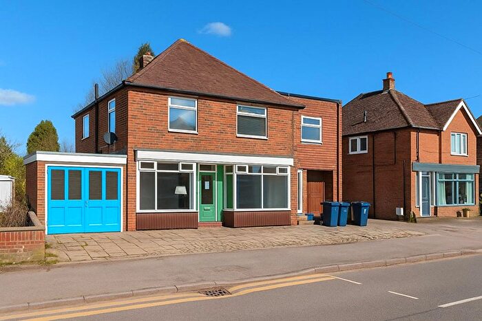 2 Bedroom Flat To Rent In High Street, Prestwood, Great Missenden, HP16