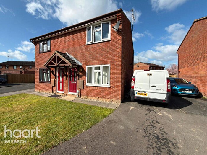 2 Bedroom Semi-Detached House For Sale In Henry Warby Avenue, Elm, PE14