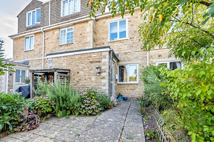 3 Bedroom Terraced House For Sale In Lodge Terrace, Chipping Norton, OX7