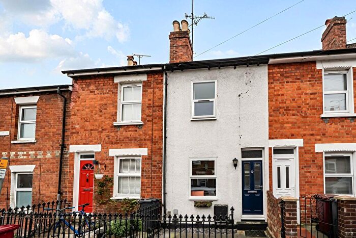 2 Bedroom Terraced House For Sale In Chesterman Street, Reading, RG1