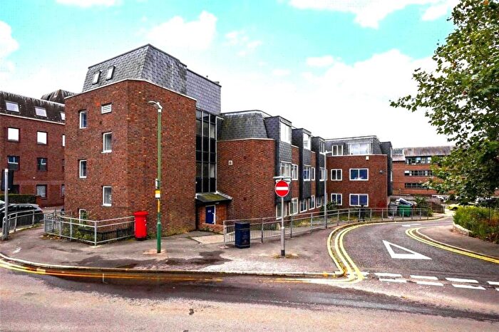 Apartment To Rent In Queen Anne Road, Coronet House, ME14