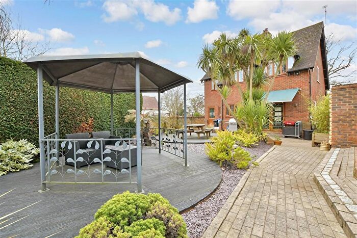 4 Bedroom Detached House For Sale In Rectory Road, Little Burstead, Billericay, Essex, CM12