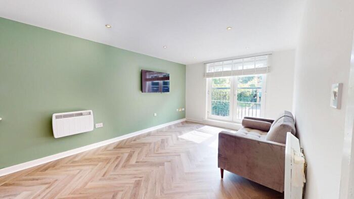 2 Bedroom House To Rent In St Ann's Place, Leeds, LS5