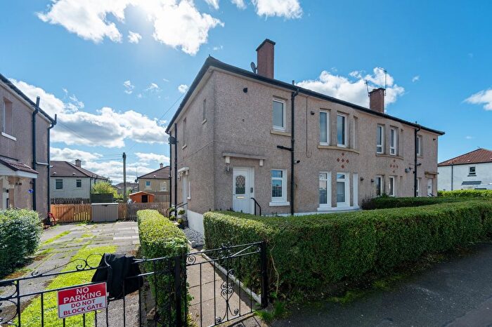 2 Bedroom Flat To Rent In Ashgill Road, Glasgow, G22