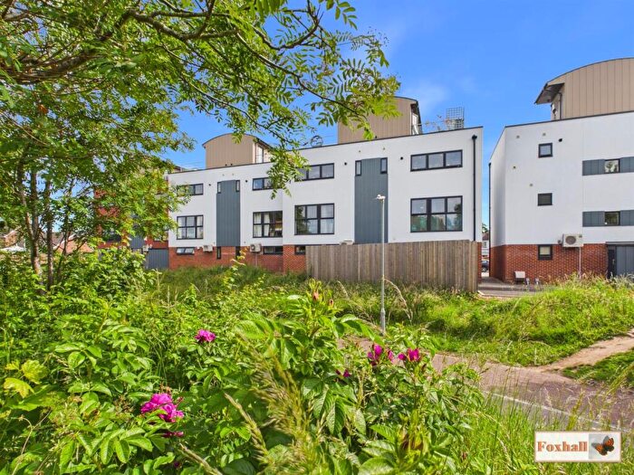 3 Bedroom Apartment For Sale In Grange View Mew Drive, Kesgrave, IP5