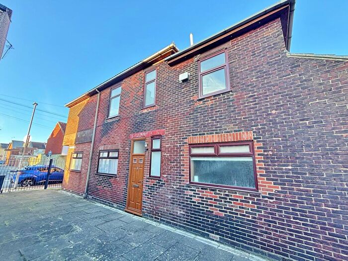 3 Bedroom End Of Terrace House For Sale In Byerley Road, Fratton, PO1
