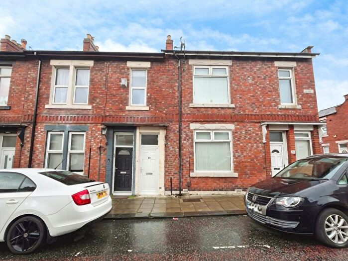 3 Bedroom Flat For Sale In Canterbury Street, South Shields, Tyne And Wear, NE33