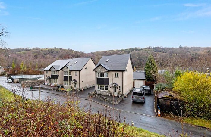 4 Bedroom Detached House For Sale In Ael-Y-Bryn, Trehafod, CF37