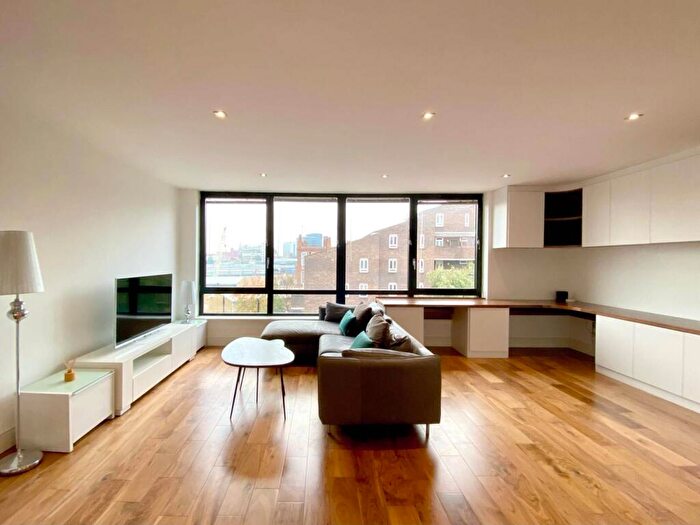 2 Bedroom Flat To Rent In Netley Street, Euston, London, NW1