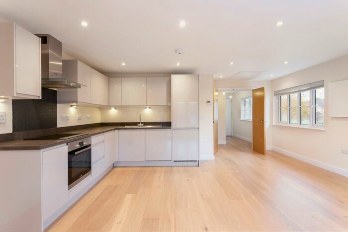 1 Bedroom Flat To Rent In Church Street Rudgwick, RH12