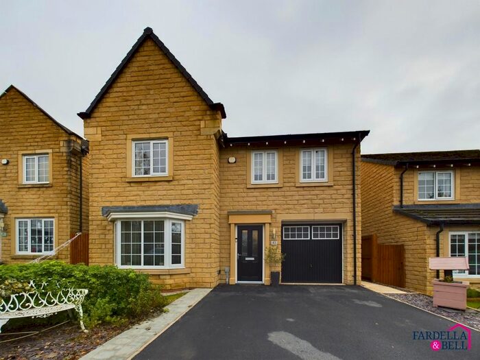 4 Bedroom Detached House For Sale In Blakewater Road, Clitheroe, BB7