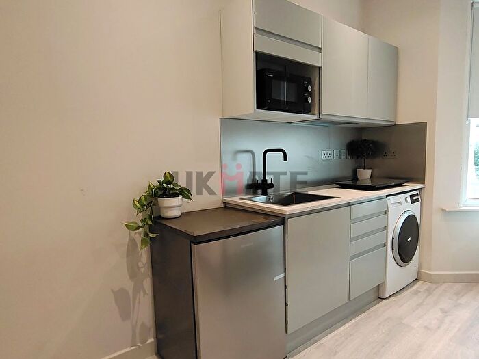 1 Bedroom Property To Rent In Villiers Road, Kingston Upon Thames, KT1