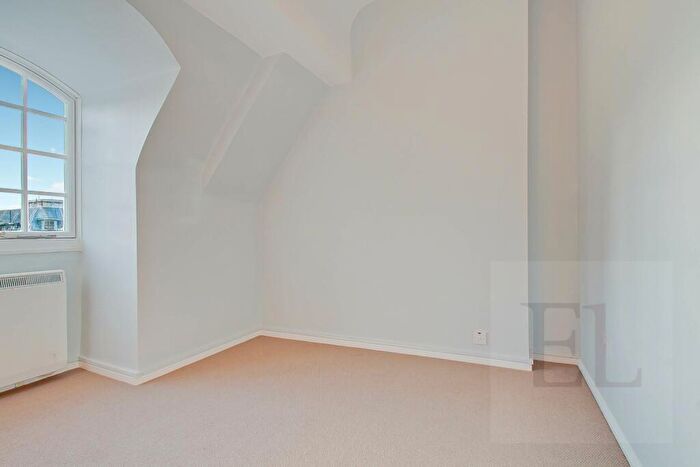 2 Bedroom Apartment To Rent In Cooper House, Lyons Place, London, NW8