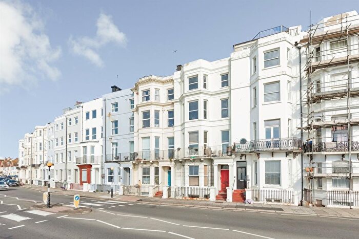 2 Bedroom Flat For Sale In Marina, St. Leonards-On-Sea, TN38