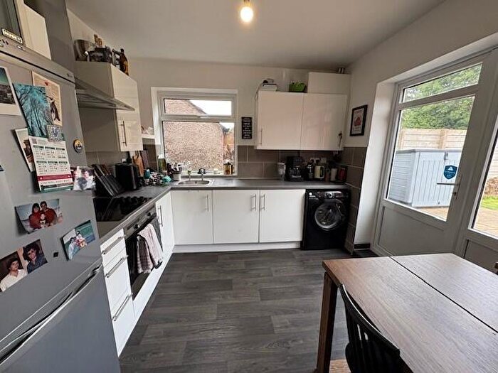 3 Bedroom Semi-Detached House To Rent In Alfreton Road, Sutton-In-Ashfield, NG17