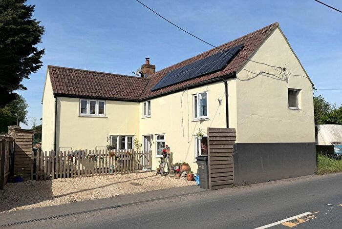 3 Bedroom Detached House For Sale In Ash End, Henstridge, Templecombe, BA8