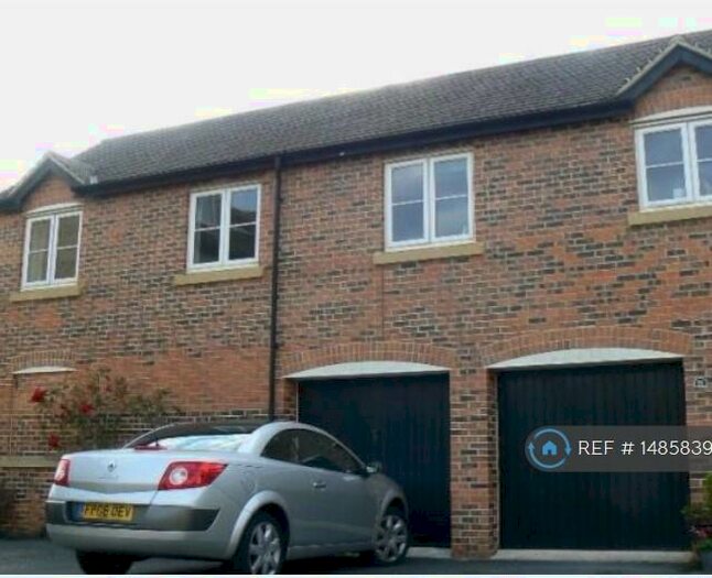 2 Bedroom Detached House To Rent In Lupin Lane, Carterton, OX18