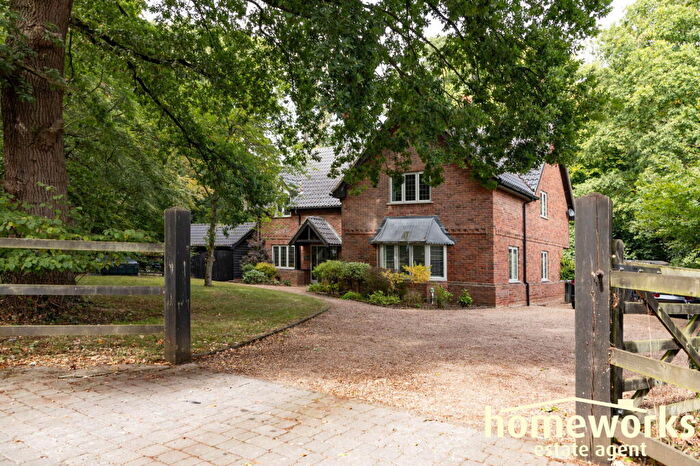 4 Bedroom Detached House For Sale In Fakenham Road, Beetley, Dereham, NR20