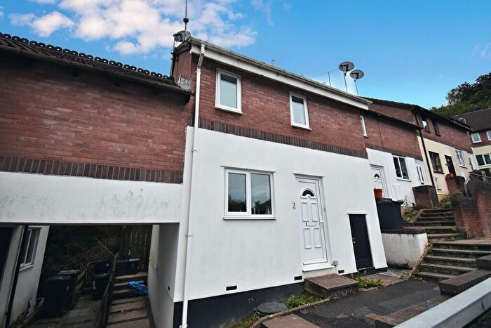 2 Bedroom End Of Terrace House To Rent In Kinnerton Way, Exeter, EX4