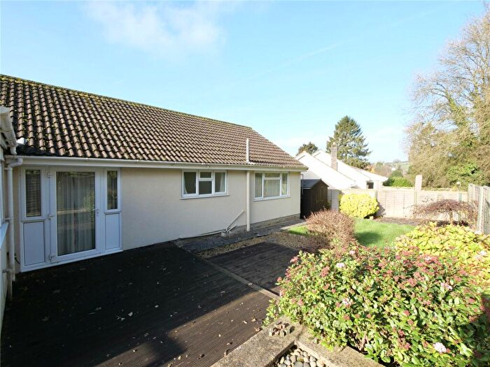3 Bedroom Bungalow For Sale In Charlton Close, Shepton Mallet, BA4