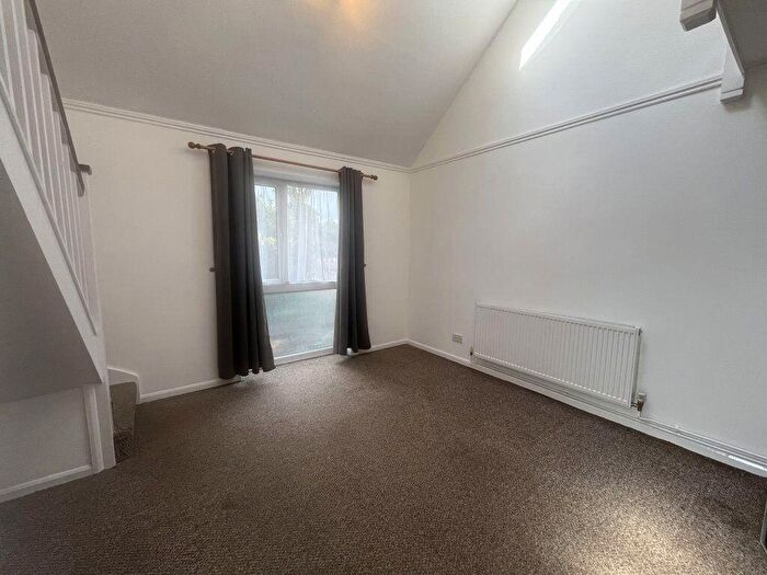1 Bedroom Terraced House To Rent In Normandy Close, Kempston, Bedfordshire, MK42