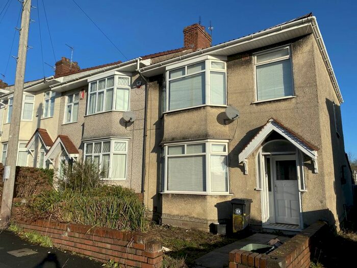 4 Bedroom End Of Terrace House To Rent In Wessex Avenue, Horfield, Bristol BS7
