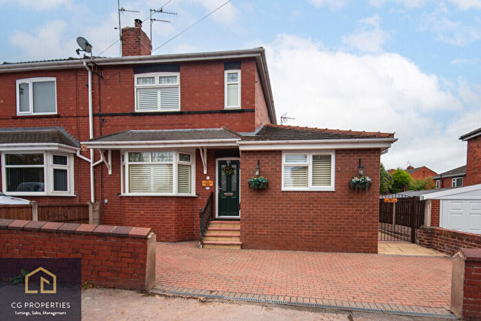 4 Bedroom Semi-Detached House For Sale In Highfield Road, Swinton, S64