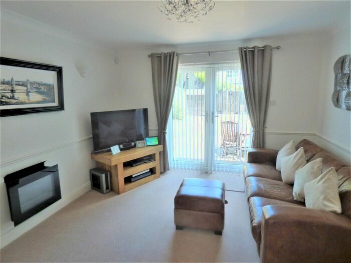 3 Bedroom Property To Rent In Vale Road, Dartford, DA1