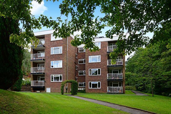 2 Bedroom Flat To Rent In Ockford Road, Godalming, GU7