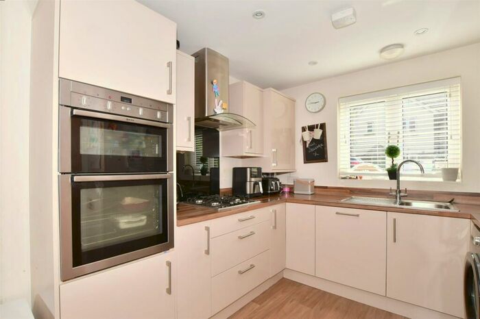 3 Bedroom Semi-Detached House For Sale In Mousdell Close, Ashington, West Sussex, RH20