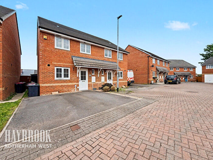 3 Bedroom Semi-Detached House For Sale In Campbell Walk, Brinsworth, S60