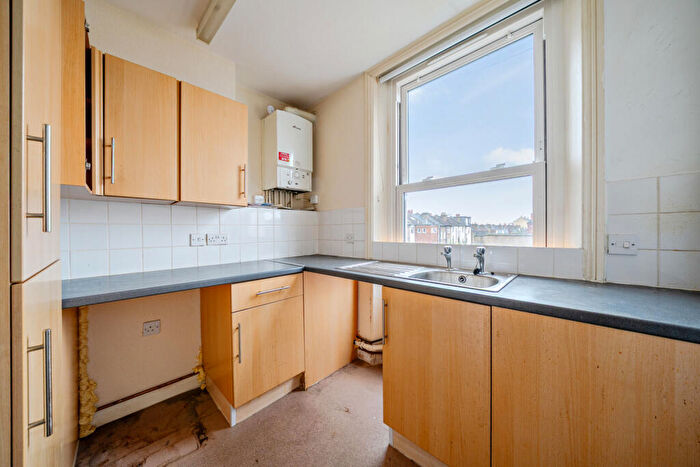 1 Bedroom Apartment For Sale In Baring Road, Lee, SE12