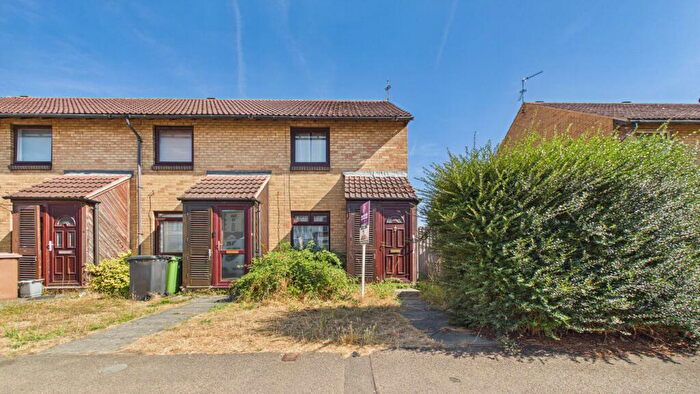 2 Bedroom End Of Terrace House For Sale In Marholm Road, Walton, Peterborough, PE4
