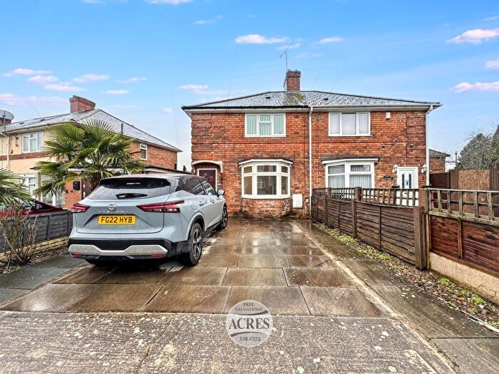1 Bedroom Maisonette For Sale In Watney Grove, Kingstanding, Birmingham, B44