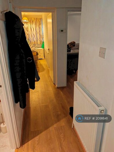 1 Bedroom Flat To Rent In Tinkler Side, Basildon, SS14