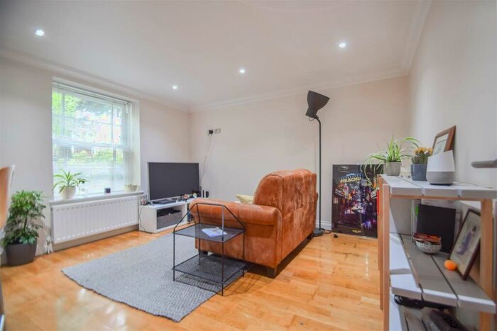1 Bedroom Flat To Rent In Cantelowes Road, London, NW1