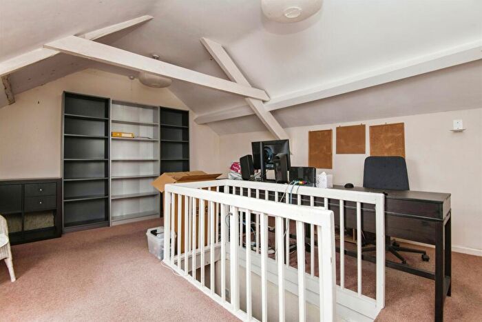 3 Bedroom Terraced House For Sale In St. Andrew Street, Tiverton, EX16