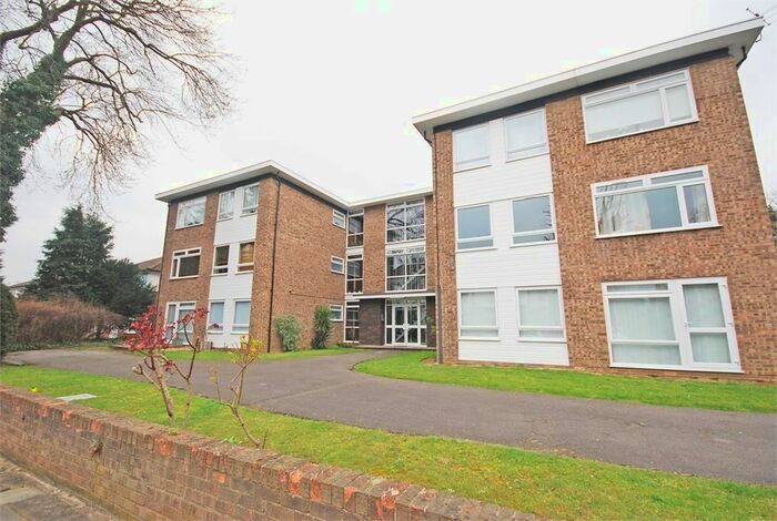1 Bedroom Flat To Rent In Manor Road, Twickenham, TW2