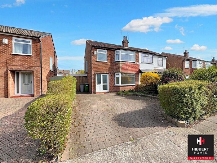 3 Bedroom Semi-Detached House To Rent In Clarendon Road, Sale, M33