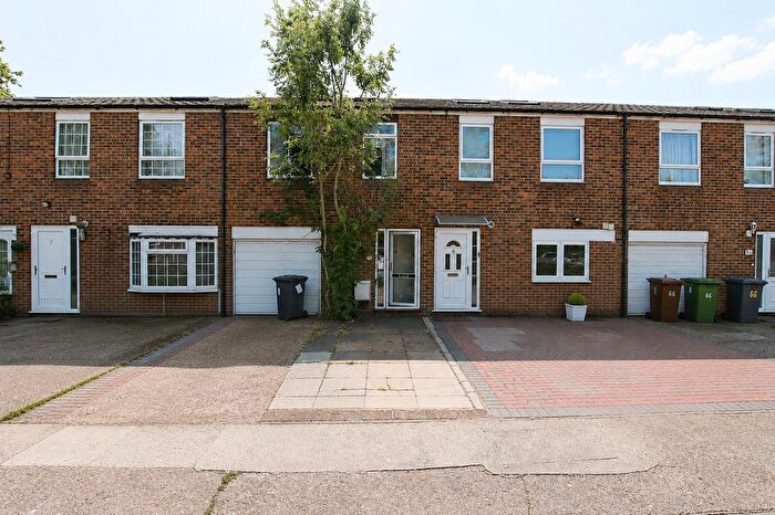 4 Bedroom Town House For Sale In Hackney Close, Borehamwood, WD6