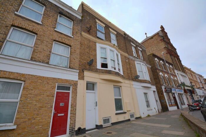 1 Bedroom Flat To Rent In High Street, Margate, CT9