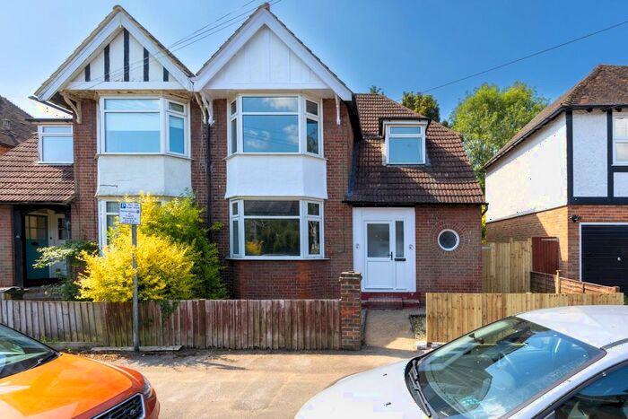 2 Bedroom Maisonette To Rent In Lower Queens Road, Ashford, TN24
