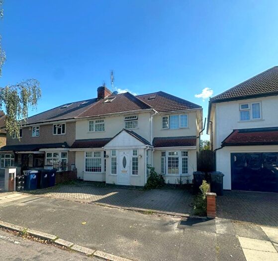 1 Bedroom Flat To Rent In Betham Road, Greenford, UB6