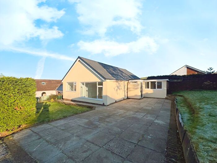 3 Bedroom Bungalow For Sale In Hough Fold Way, Harwood, Bolton, BL2