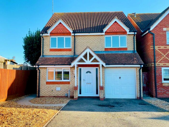 4 Bedroom Property To Rent In Park Farm Way, Peterborough PE2