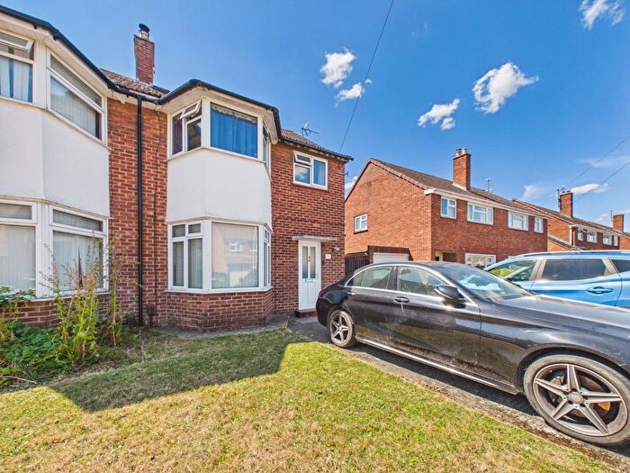 3 Bedroom Semi Detached House For Sale In Beechcroft Road, Longlevens, Gloucester, Gloucestershire, GL2