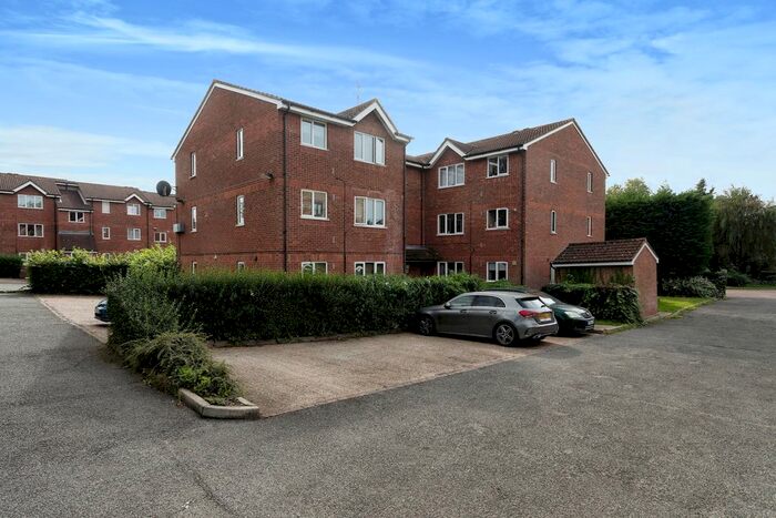 1 Bedroom Flat To Rent In Green Pond Close, Walthamstow, London, E17