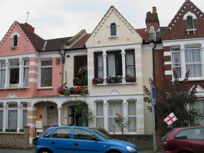 1 Bedroom Flat To Rent In Bruce Road, Tooting Junction, CR4