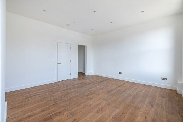 Studio To Rent In A Portland Road, South Norwood, SE25